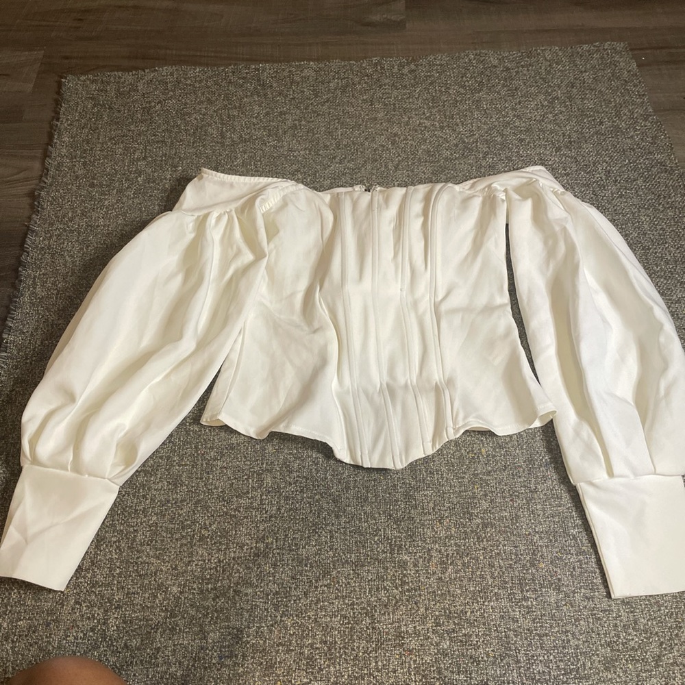 White off the shoulder parachute sleeves